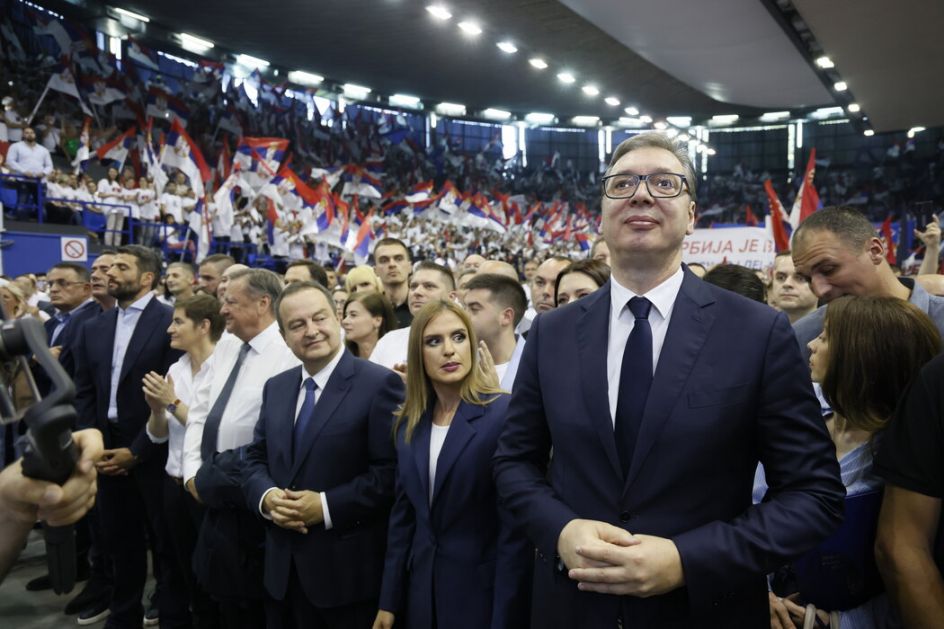 U Beogradu počeo predizborni skup koalicije oko SNS