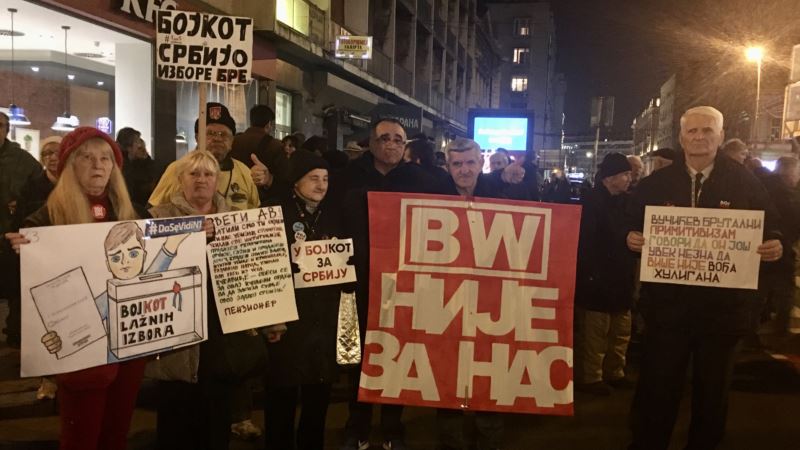 U Beogradu protest Putevima Vesićevih ruševina