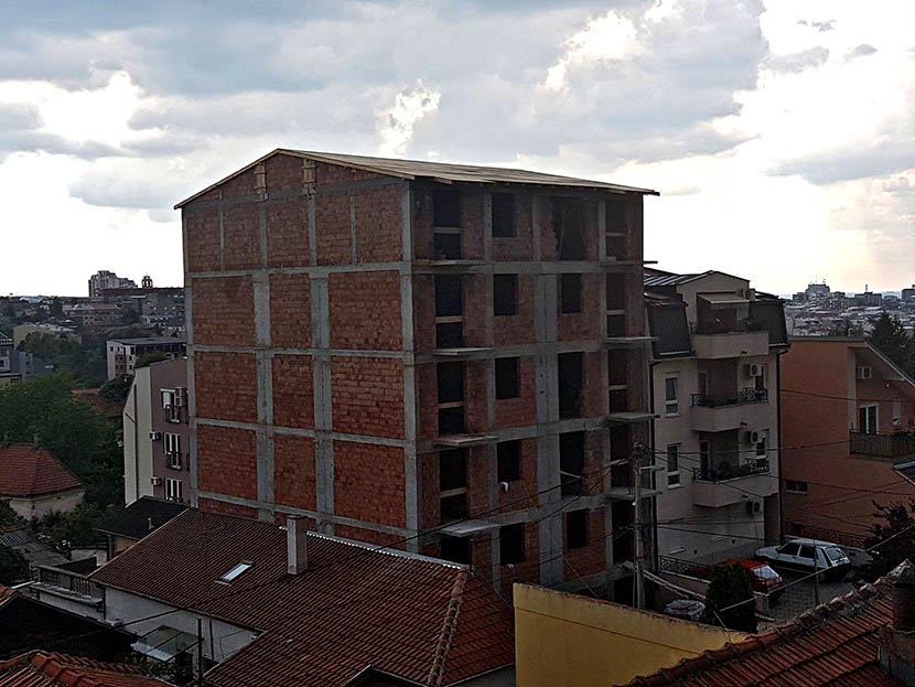 U Beogradu za godinu i po dana legalizovano 15.500 objekata
