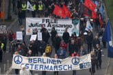 U Berlinu protest protiv rata i isporuka oružja Ukrajini FOTO/VIDEO