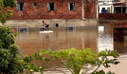 U Brazilu 18 mrtvih, 58 opština poplavljeno u jakim kišama (VIDEO)