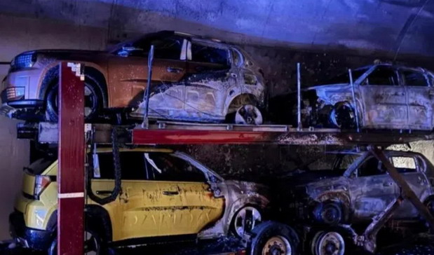 U Crnoj Gori izgoreo kamion sa električnim Fiat Grande Pandama, Xiaomi SU7 u plamenu u Kini: Šta raditi kada se zapali EV automobil?