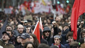 U Francuskoj 249.000 ljudi protestuje zbog reforme penzija