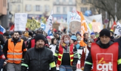 U Francuskoj nekoliko desetina hiljada ljudi na protestu protiv reforme penzija