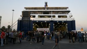 U Grčkoj od 1. juna niže cene karata za trajekte