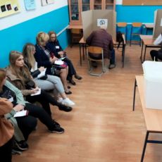 U HOZIĆIMA DANAS NEMA IZBORA: Zbog skandala sa glasačkim listićima biračko mesto u Novom Gradu zatvoreno