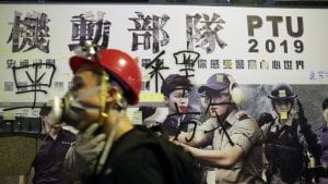 U Hongkongu sukobi policije i demonstranata