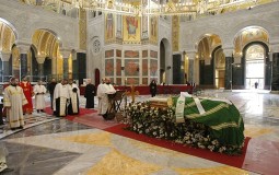 
					Hram Svetog Save: Patrijarh Irinej sahranjen u kripti, u prisustvu državnog vrha 
					
									