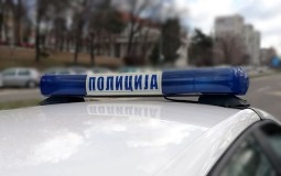 
					U Jagodini se zapalio automobil u vožnji, vozač povređen 
					
									