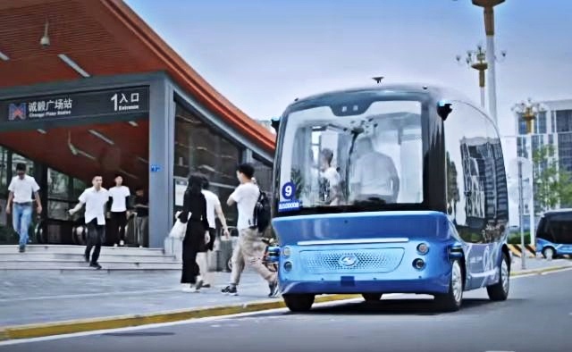 U Kini počela masovna proizvodnja autonomnih autobusa