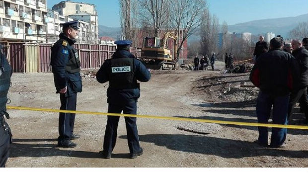 U Kosovskoj Mitrovici počelo traganje za masovnom grobnicom