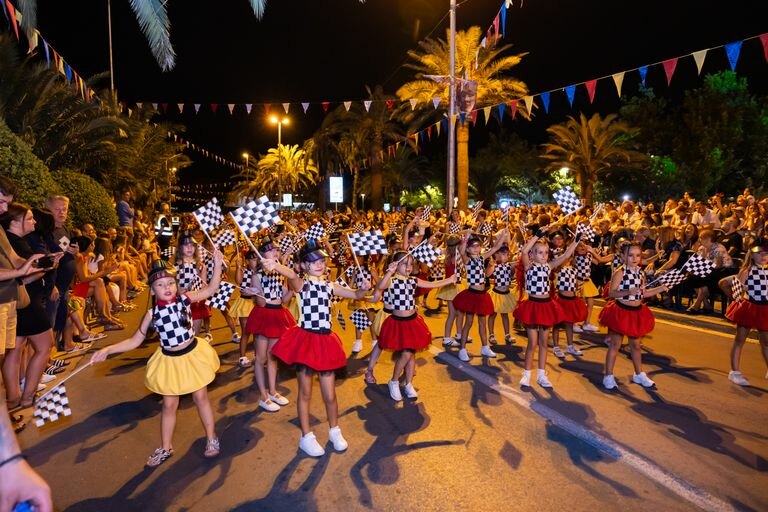 U Kotoru na karnevalu gosti iz Srbije, Hrvatske, Slovenije, Severne Makedonije i Italije