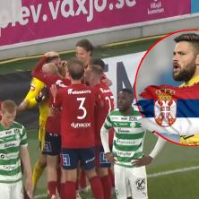 U MANIRU RASNIH ŠPICEVA: Srpski golman postao heroj grada - postigao gol u ŠESTOM MINUTU nadoknade (VIDEO) 