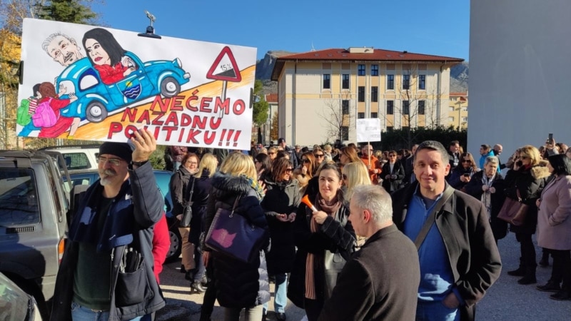 U Mostaru sindikati u štrajku upozorenja i protestnoj šetnji