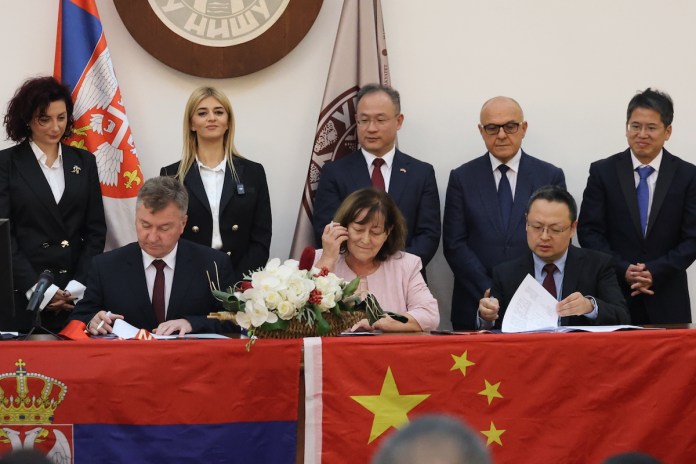 U NIŠU POTPISAN MEMORANDUM O RAZUMEVANJU U OBLASTI IZVOĐENJA FAKULTATIVNE NASTAVE KINESKOG JEZIKA U BORSKOJ GIMNAZIJI