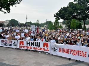 U Nišu se protest Srbija protiv nasilja nastavlja