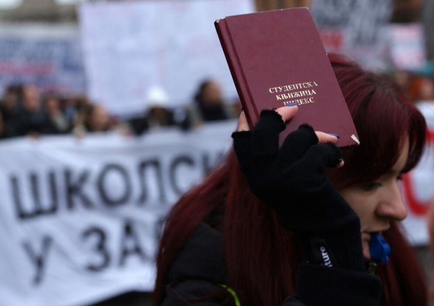 U Novom Pazaru studenti u blokadi i dalje blokiraju kružni tok