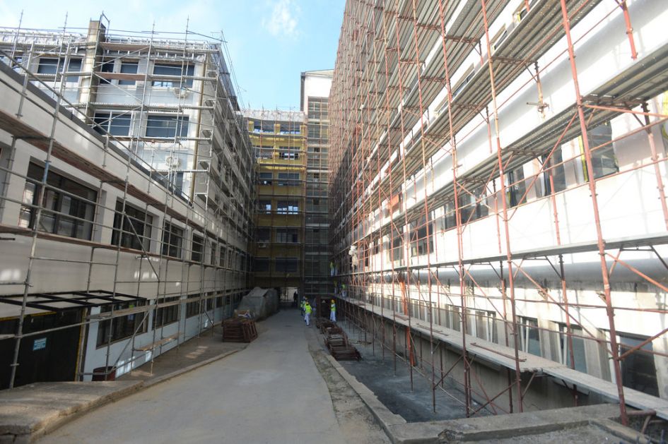 U Opštu bolnicu u Leskovcu uloženo 86 miliona dinara, biće gotova za dve godine