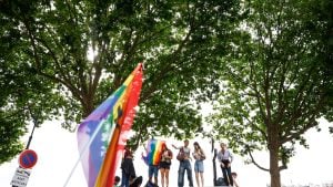 U Parizu otkriven spomenik LGBT+ žrtvama nacističkog režima