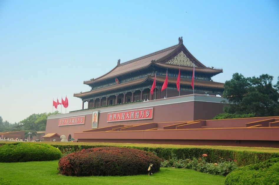 U Pekingu održana tradicionalna manifestacija Besmrtni puk povodom Dana pobede