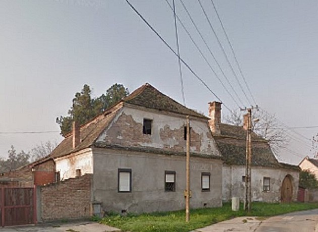 U Petrovaradinu propada kuća starija i od Novog Sada 