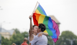 U Rumuniji danas i sutra referendum o homoseksualnom braku