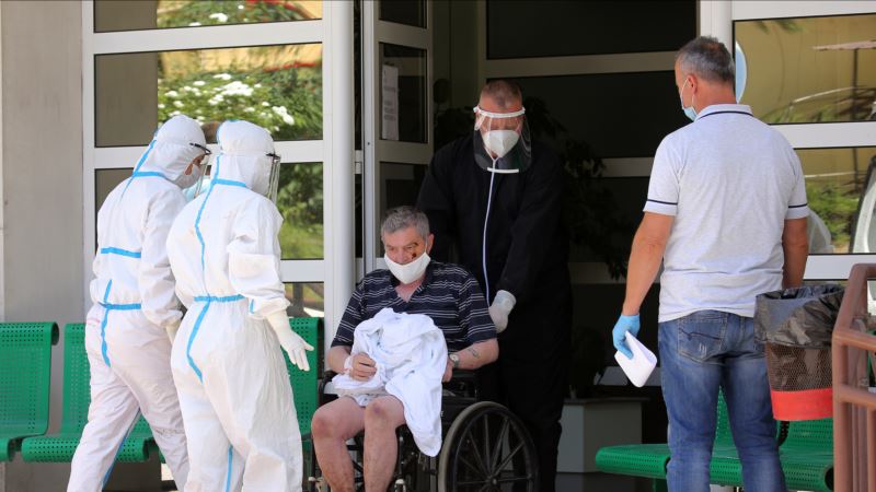 U Srbiji deset smrtnih slučajeva, 359 zaraženih korona virusom