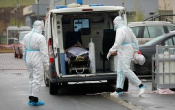 
					U Srbiji još 61 osoba umrla od koronavirusa, 7.041 novozaraženih 
					
									