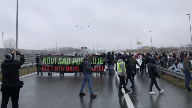U nekoliko gradova Srbije jednočasovne blokade saobraćajnica zbog rudnika litijuma