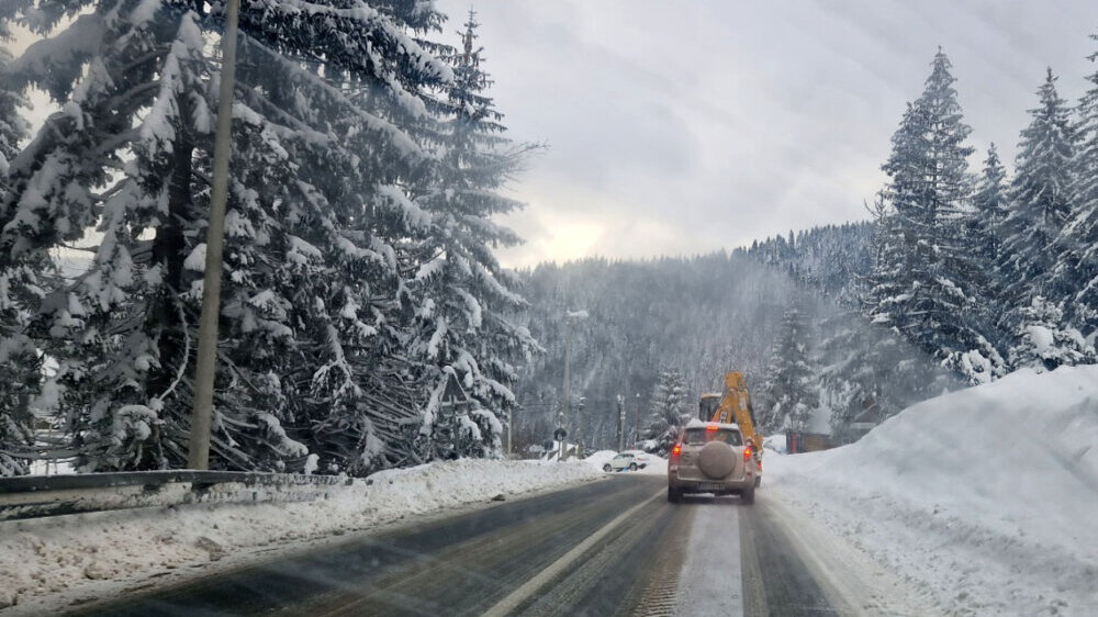 U Trgovištu proglašena vanredna situacija: Zbog snega blokiran i deo opštine Bosilegrad