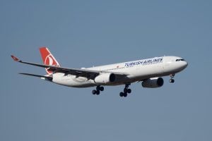U Turskoj će kažnjavati putnike koji ustanu pre nego što avion pristane