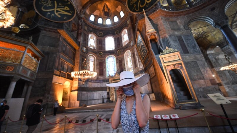 U Turskoj moguće smanjenje broja turista za pola milijuna