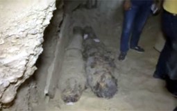 
					U centralnom delu Egipta pronađeno 17 mumija (VIDEO) 
					
									
