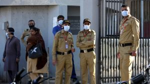 U curenju toksičnog gasa u Karačiju devet osoba umrlo, stotine obolelo