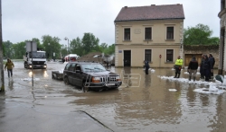 U delovima Hrvatske borba s poplavama, situacija uglavnom pod kontrolom