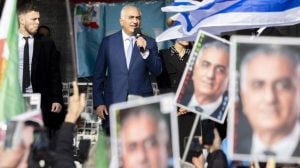 „U egzilu od 1979. godine“: Ko je Reza Pahlavi, koji je pozvao iranski narod na ustanak?