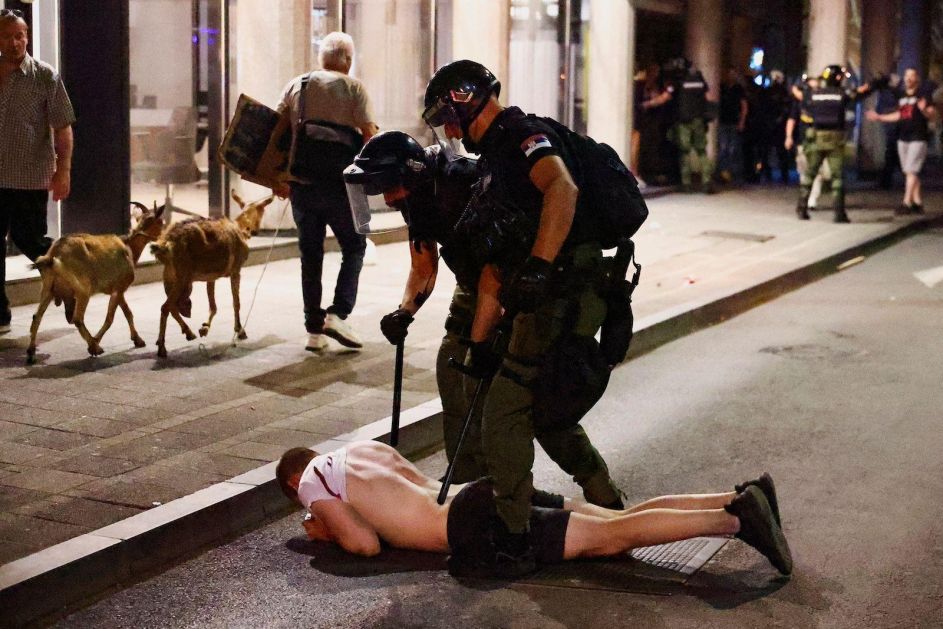 U fotografijama: Vidovdanski protest u Beogradu