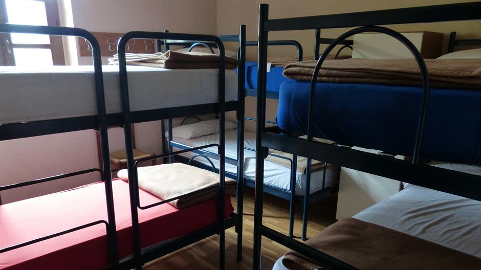 U beogradskom hostelu nađeno 30 migranata, uhapšeni vlasnici