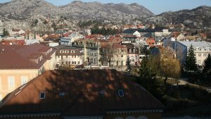 U martu u Cetinju 10 preminulih od korona virusa, danas Dan žalosti