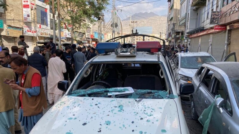 U napadu na pakistansku policiju četvoro poginulo i 22 ranjeno