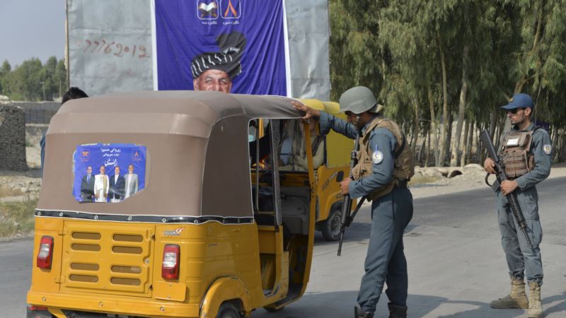 U napadu talibana ubijeno 11 policajaca