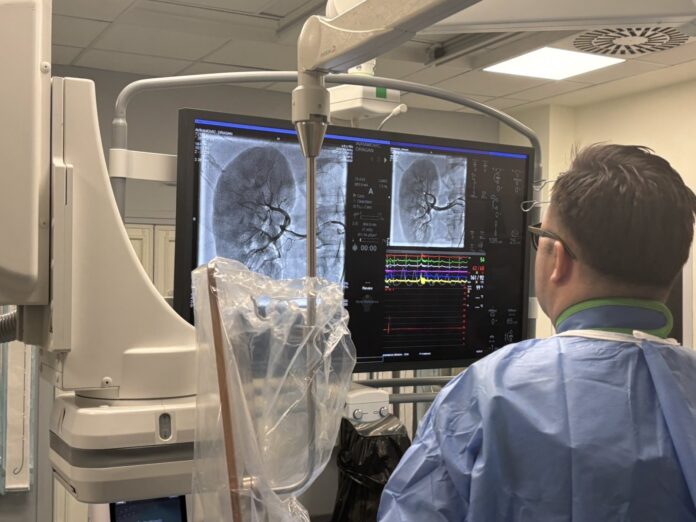 U niškom Kliničkom prvi put urađena RDN procedura kojom se snižava krvni pritisak