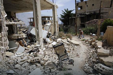 U novom napadu koalicije u Siriji poginulo najmanje 80 civila, među njima 33 DECE