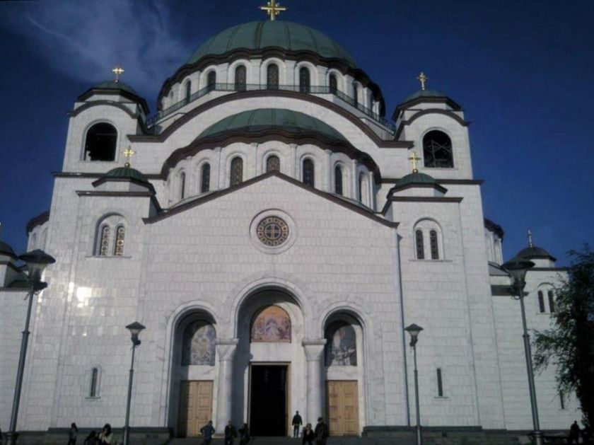 U podne zvone zvona na pravoslavnim crkvama za spasenje srpske države i naroda