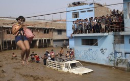 
					U poplavama i klizištima u Peruu stradale 72 osobe 
					
									