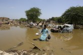 U poplavama u Pakistanu poginulo još 27 osoba