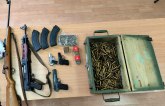 U stanu mu pronađena veća količina oružja i municije: Uhapšen Kragujevčanin FOTO