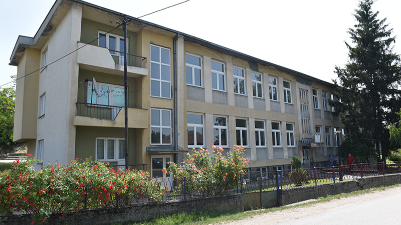 U toku radovi na potpunoj rekonstrukciji škole u Šarbanovcu