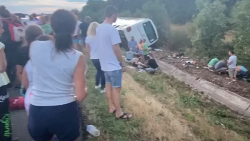 U udesu u Bugarskoj teže povređeno nekoliko državljana Srbije, vozač u pritvoru