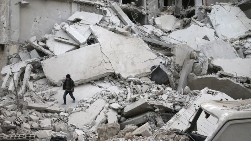 U vazdušnim napadima u Siriji stradalo 30 osoba, umešana Rusija